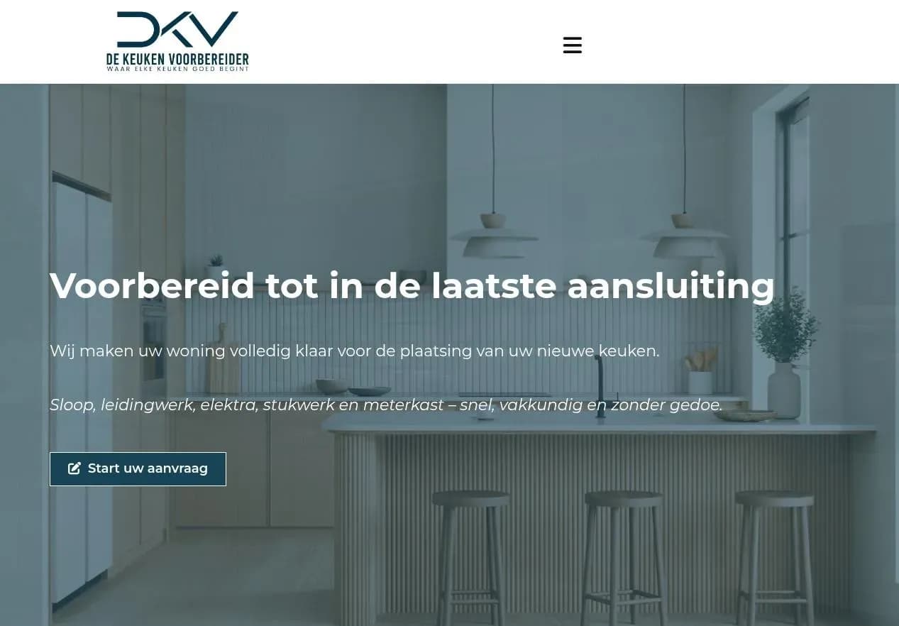 Homepage van De Keukenvoorbereider met keukenvoorbereiding, leidingwerk, elektra, stucwerk en installatie volgens officiële keukenplannen.